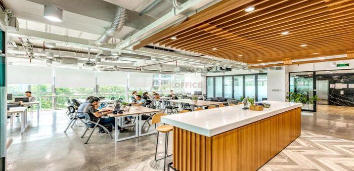 Features of coworking workspace office in District 3