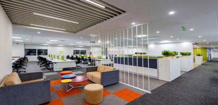 Arrange green plants in Office Furniture - lookoffice.vn